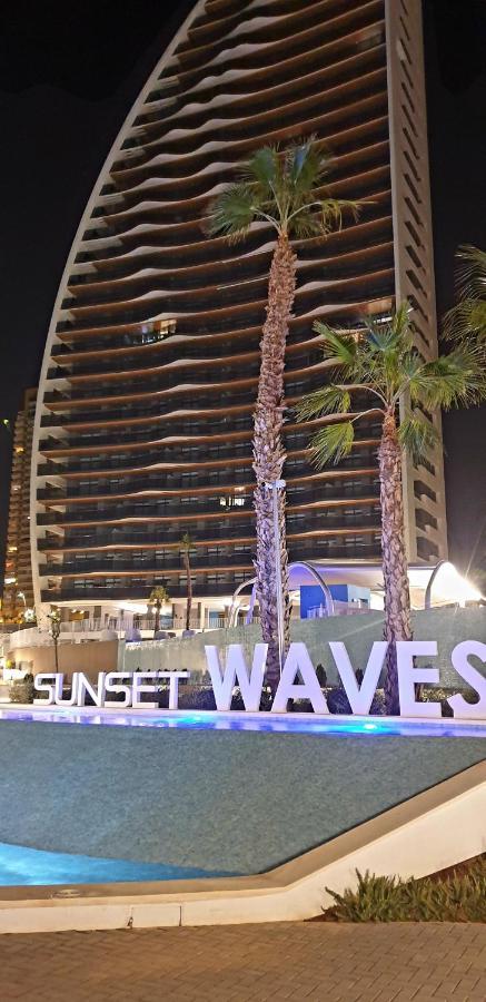 Sunny Morning Of Costa Blanca - Sunset Waves Benidorm Apartment Luaran gambar