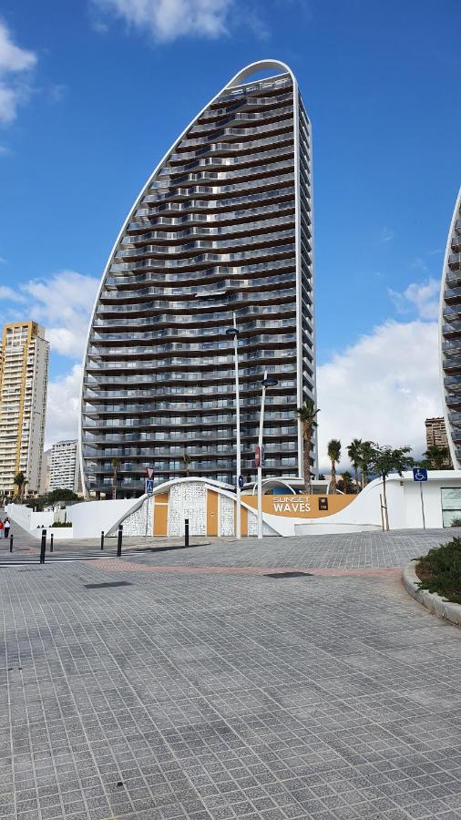 Sunny Morning Of Costa Blanca - Sunset Waves Benidorm Apartment Luaran gambar